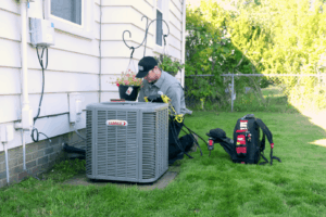 air conditioner maintenance technician